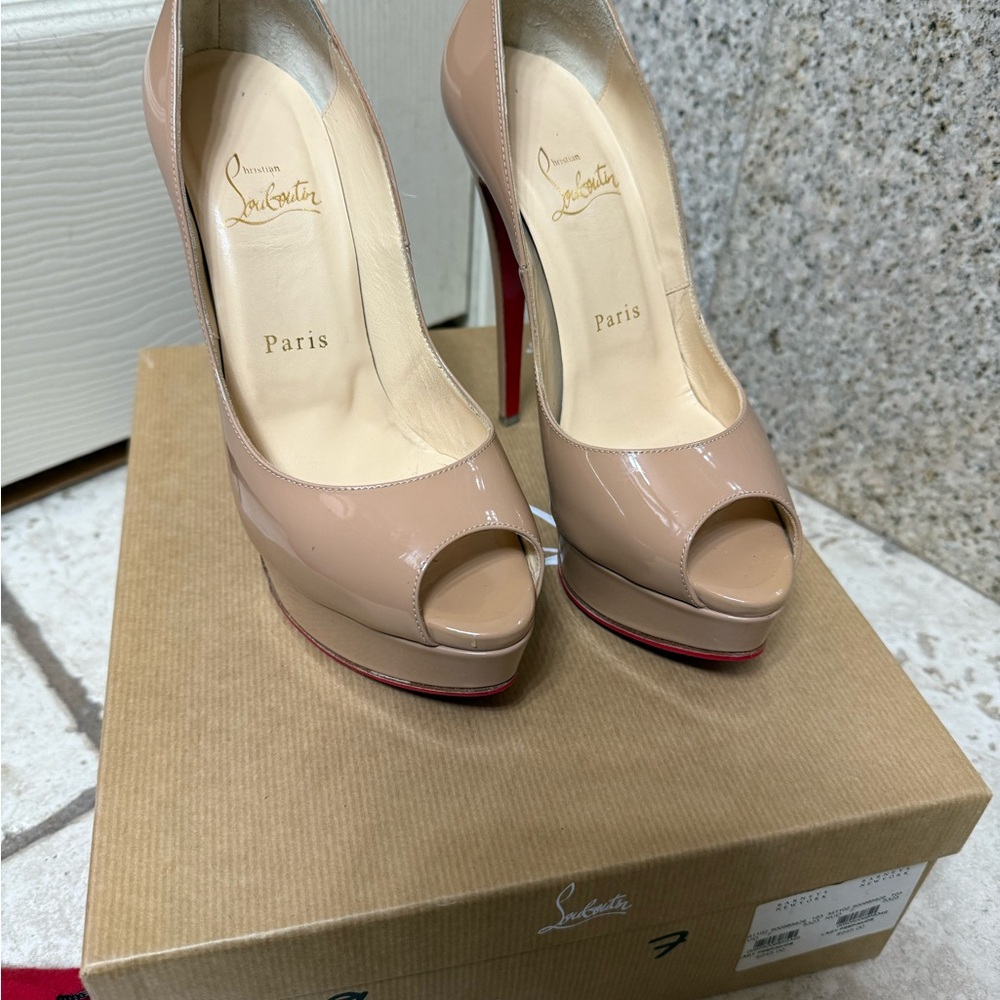Christian Louboutin Women's Peep Toe Heels - Nude
